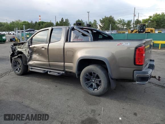 ✅ 2016 Chevrolet Colorado 4WD Z71 • VIN: 1GCHTDE3XG1185800 • Лот: 64133025. Опубликован ранее на Copart с пробегом 177 019 миль. Бесплатный доступ к архиву аукционных продаж из США и подробный отчёт об истории автомобиля на DreamBid. Изображение 2.