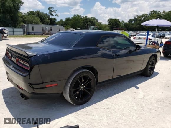 ✅ 2018 Dodge Challenger SXT Plus • VIN: 2C3CDZAG6JH339204 • Lot: 58971923. Wystawiony na Copart z przebiegiem 75 299 mil. Bezpłatny archiwum sprzedaży aukcyjnych z USA i szczegółowy raport historii pojazdu na DreamBid. Zdjęcie 3.