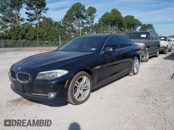 ✅ 2013 BMW 5 Series 528i xDrive • VIN: WBAXH5C52DD113472 • Лот: 43467536. Опубликован ранее на IAAI с пробегом 138 469 миль. Бесплатный доступ к архиву аукционных продаж из США и подробный отчёт об истории автомобиля на DreamBid. Изображение 2.