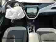 2020 Chevrolet Bolt EV LT z VIN 1G1FY6S09L4127905, wystawiony jako Copart lot #80100223 z przebiegiem 23 831 mil mil oraz . Historia ofert i sprzedaży dostępna na DreamBid. Obrazek 8.