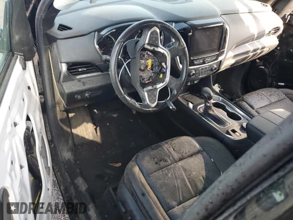 ✅ 2022 Chevrolet Traverse RS • VIN: 1GNERJKW0NJ183024 • Lot: 59904995. Wystawiony na Copart z przebiegiem Nie podano. Bezpłatny archiwum sprzedaży aukcyjnych z USA i szczegółowy raport historii pojazdu na DreamBid. Zdjęcie 8.