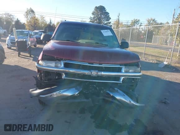 ✅ 2002 Chevrolet Suburban LT • VIN: 1GNEC16ZX2J235759 • Lot: 43468036. Listed on IAAI with 212,553 mi. Free auction sales archive from the USA and detailed vehicle history report at DreamBid. Image 12.