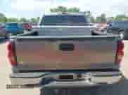 2006 Chevrolet Silverado 1500 LT1 z VIN 2GCEK13Z961269076, wystawiony jako IAAI lot #42697230 z przebiegiem 283 980 mil mil oraz . Historia ofert i sprzedaży dostępna na DreamBid. Obrazek 15.