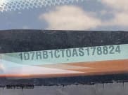 ✅ 2010 Dodge 1500 SLT • VIN: 1D7RB1CT0AS178824 • Lot: 42518541. Wystawiony na IAAI z przebiegiem 207 946 mil. Bezpłatny archiwum sprzedaży aukcyjnych z USA i szczegółowy raport historii pojazdu na DreamBid. Zdjęcie 17.