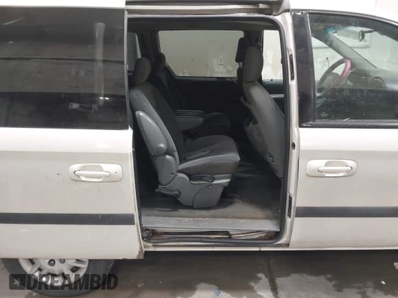 ✅ 2006 Dodge Caravan SXT • VIN: 1D4GP45R76B599617 • Лот: 43635037. Опубликован ранее на IAAI с пробегом 245 121 миль. Бесплатный доступ к архиву аукционных продаж из США и подробный отчёт об истории автомобиля на DreamBid. Изображение 8.