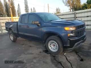 2021 Chevrolet Silverado 1500 Work Truck z VIN 1GCRWAEHXMZ427455, wystawiony jako Copart lot #84231585 z przebiegiem 79 809 mil mil oraz Szkoda całkowita • Salvage title. Historia ofert i sprzedaży dostępna na DreamBid. Obrazek 4.