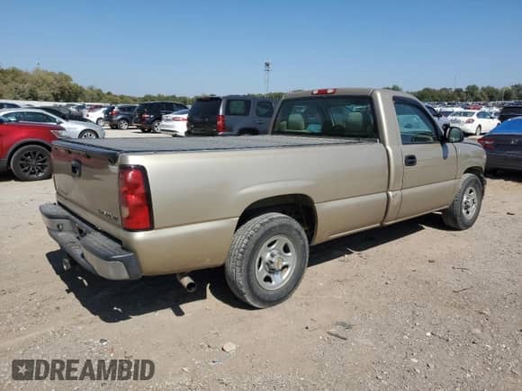 2004 Chevrolet Silverado 1500 LS z VIN 1GCEC14V54Z118877, wystawiony jako Copart lot #74352114 z przebiegiem 103 253 mil mil oraz Szkoda całkowita • Salvage title. Historia ofert i sprzedaży dostępna na DreamBid. Obrazek 3.