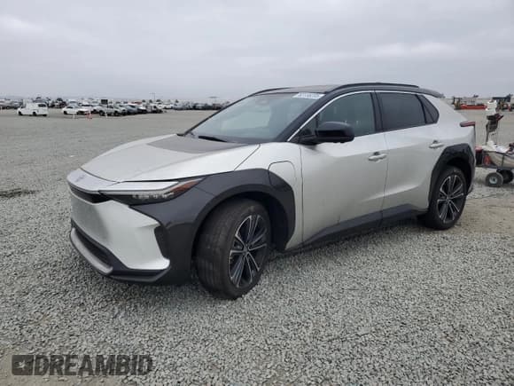 ✅ 2023 Toyota bZ4X XLE • VIN: JTMAAAAA4PA025129 • Lot: 63158205. Listed on Copart with 15,868 mi. Free auction sales archive from the USA and detailed vehicle history report at DreamBid. Image 1.