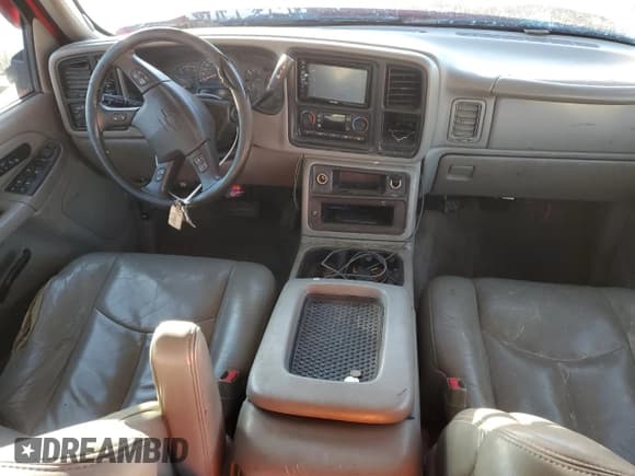 ✅ 2005 Chevrolet Silverado 2500HD LS • VIN: 1GCHK23235F948175 • Lot: 93094835. Wystawiony na Copart z przebiegiem Nie podano. Bezpłatny archiwum sprzedaży aukcyjnych z USA i szczegółowy raport historii pojazdu na DreamBid. Zdjęcie 8.