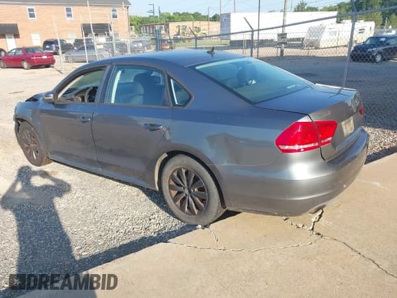 ✅ 2013 Volkswagen Passat S • VIN: 1VWAP7A31DC022348 • Lot: 42666484. Listed on IAAI with 174,540 mi. Free auction sales archive from the USA and detailed vehicle history report at DreamBid. Image 3.