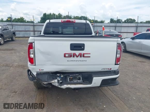 ✅ 2022 GMC Canyon 4WD AT4 • VIN: 1GTG6FEN6N1296521 • Лот: 42614319. Опубликован ранее на IAAI с пробегом 32 822 миль. Бесплатный доступ к архиву аукционных продаж из США и подробный отчёт об истории автомобиля на DreamBid. Изображение 16.