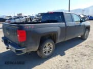 ✅ 2019 Chevrolet Silverado 1500 LT • VIN: 2GCVKPEC2K1198132 • Lot: 43262419. Wystawiony na IAAI z przebiegiem 128 687 mil. Bezpłatny archiwum sprzedaży aukcyjnych z USA i szczegółowy raport historii pojazdu na DreamBid. Zdjęcie 4.