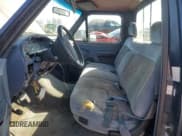 ✅ 1992 Ford F-150 • VIN: 1FTDF15H1NLA30439 • Лот: 86606974. Опубликован ранее на Copart с пробегом Не указан. Бесплатный доступ к архиву аукционных продаж из США и подробный отчёт об истории автомобиля на DreamBid. Изображение 7.