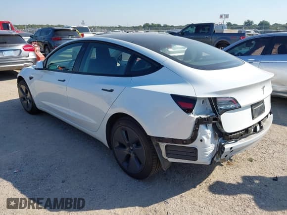 ✅ 2023 Tesla Model 3 • VIN: 5YJ3E1EA2PF552746 • Lot: 43334589. Wystawiony na IAAI z przebiegiem 31 408 mil. Bezpłatny archiwum sprzedaży aukcyjnych z USA i szczegółowy raport historii pojazdu na DreamBid. Zdjęcie 3.