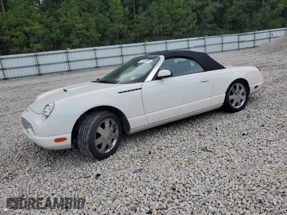 ✅ 2002 Ford Thunderbird Hardtop Premium • VIN: 1FAHP60A22Y117440 • Lot: 74436834. Wystawiony na Copart z przebiegiem 52 512 mil. Bezpłatny archiwum sprzedaży aukcyjnych z USA i szczegółowy raport historii pojazdu na DreamBid. Zdjęcie 1.