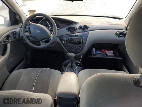 ✅ 2000 Ford Focus SE • VIN: 1FAFP34P6YW311798 • Лот: 54482625. Опубликован ранее на Copart с пробегом Не указан. Бесплатный доступ к архиву аукционных продаж из США и подробный отчёт об истории автомобиля на DreamBid. Изображение 8.