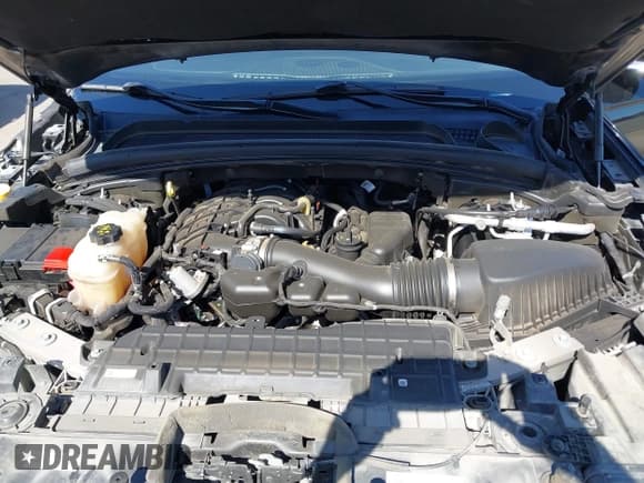 ✅ 2022 Jeep Grand Cherokee Limited • VIN: 1C4RJHBG5N8533757 • Lot: 43099660. Listed on IAAI with 105,362 mi. Free auction sales archive from the USA and detailed vehicle history report at DreamBid. Image 10.