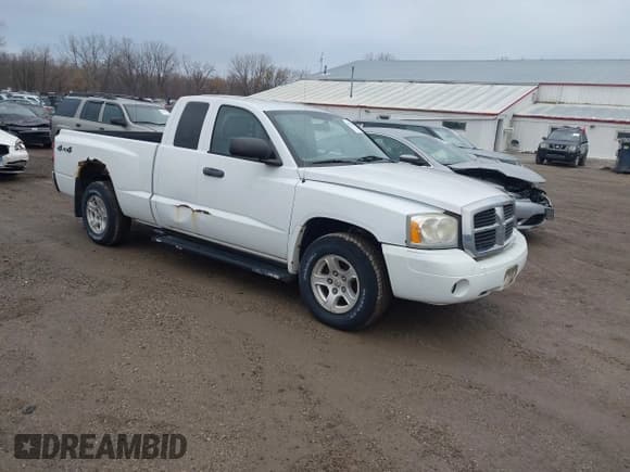 ✅ 2006 Dodge Dakota SLT • VIN: 1D7HW42N16S589080 • Lot: 43736312. Listed on IAAI with 90,608 mi. Free auction sales archive from the USA and detailed vehicle history report at DreamBid. Image 1.