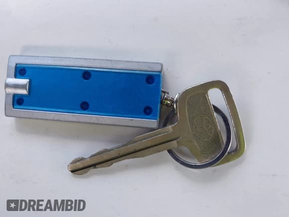 ✅ 1994 Toyota Camry DLX • VIN: 4T1SK11E6RU339852 • Lot: 43079733. Wystawiony na IAAI z przebiegiem 292 504 mil. Bezpłatny archiwum sprzedaży aukcyjnych z USA i szczegółowy raport historii pojazdu na DreamBid. Zdjęcie 11.