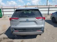 ✅ 2022 Toyota RAV4 Hybrid SE • VIN: 4T3T6RFV8NU082923 • Лот: 43372250. Опубликован ранее на IAAI с пробегом 87 990 миль. Бесплатный доступ к архиву аукционных продаж из США и подробный отчёт об истории автомобиля на DreamBid. Изображение 16.