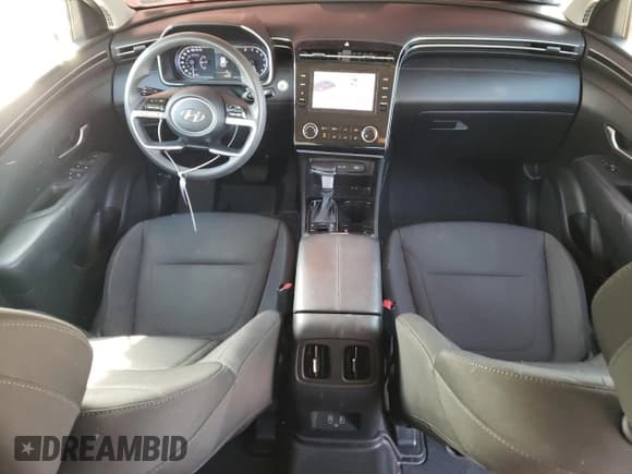 ✅ 2022 Hyundai Tucson Preferred • VIN: KM8JBCAE6NU066879 • Lot: 82158744. Wystawiony na Copart z przebiegiem 44 543 mil. Bezpłatny archiwum sprzedaży aukcyjnych z USA i szczegółowy raport historii pojazdu na DreamBid. Zdjęcie 8.