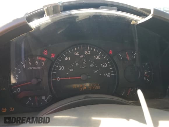 ✅ 2004 Nissan Titan LE • VIN: 1N6AA07A44N525200 • Лот: 82592675. Опубликован ранее на Copart с пробегом 157 088 миль. Бесплатный доступ к архиву аукционных продаж из США и подробный отчёт об истории автомобиля на DreamBid. Изображение 9.