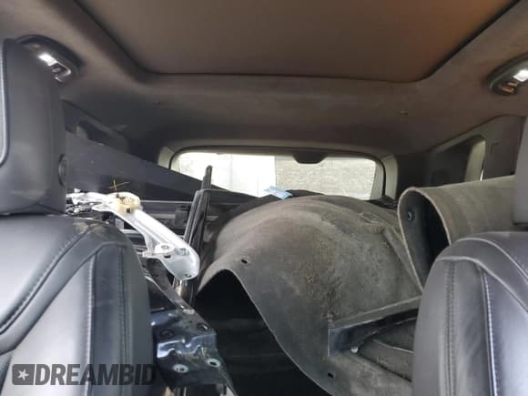 ✅ 2017 Cadillac XT5 Platinum AWD • VIN: 1GYKNFRSXHZ112677 • Lot: 86053505. Listed on Copart with 65,297 mi. Free auction sales archive from the USA and detailed vehicle history report at DreamBid. Image 10.