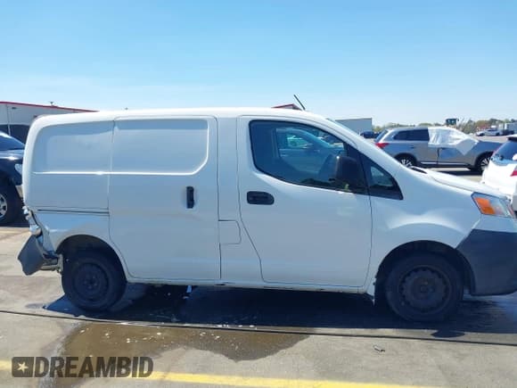 ✅ 2017 Nissan NV200 S • VIN: 3N6CM0KN3HK713941 • Lot: 41894457. Listed on IAAI with 106,463 mi. Free auction sales archive from the USA and detailed vehicle history report at DreamBid. Image 13.