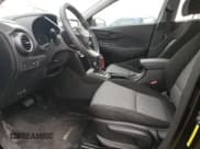✅ 2020 Hyundai Kona SE • VIN: KM8K12AA1LU508172 • Лот: 46317644. Опубликован ранее на Copart с пробегом 46 428 миль. Бесплатный доступ к архиву аукционных продаж из США и подробный отчёт об истории автомобиля на DreamBid. Изображение 7.