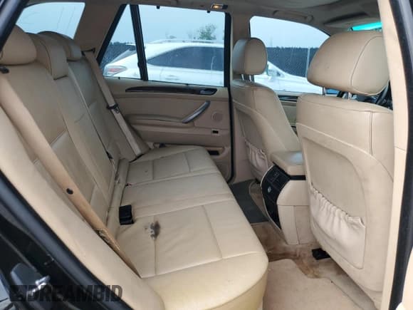 ✅ 2005 BMW X5 4.4i • VIN: 5UXFB53585LV12246 • Лот: 58152045. Опубликован ранее на Copart с пробегом 185 775 миль. Бесплатный доступ к архиву аукционных продаж из США и подробный отчёт об истории автомобиля на DreamBid. Изображение 11.