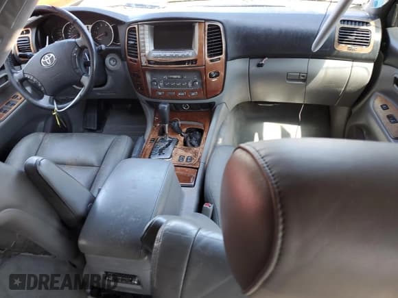 ✅ 2004 Toyota Land Cruiser • VIN: JTEHT05J942058478 • Lot: 68328294. Listed on Copart with 280,611 mi. Free auction sales archive from the USA and detailed vehicle history report at DreamBid. Image 8.