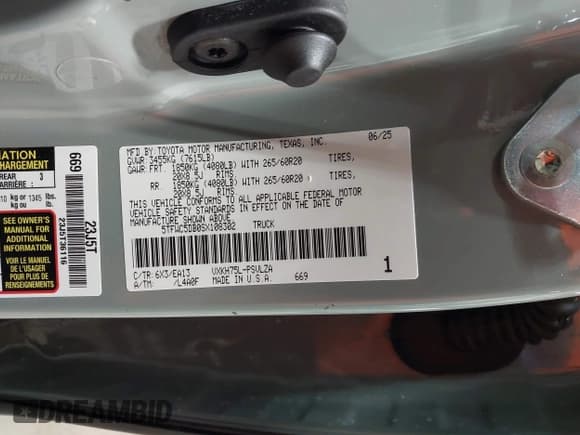 ✅ 2025 Toyota Tundra Limited Hybrid • VIN: 5TFWC5DB0SX108302 • Lot: 43415725. Wystawiony na IAAI z przebiegiem 1 963 mil. Bezpłatny archiwum sprzedaży aukcyjnych z USA i szczegółowy raport historii pojazdu na DreamBid. Zdjęcie 9.