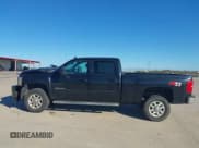 ✅ 2014 Chevrolet Silverado 2500HD High Country • VIN: 1GC1KXEG7EF172401 • Lot: 43634524. Wystawiony na IAAI z przebiegiem 171 448 mil. Bezpłatny archiwum sprzedaży aukcyjnych z USA i szczegółowy raport historii pojazdu na DreamBid. Zdjęcie 14.