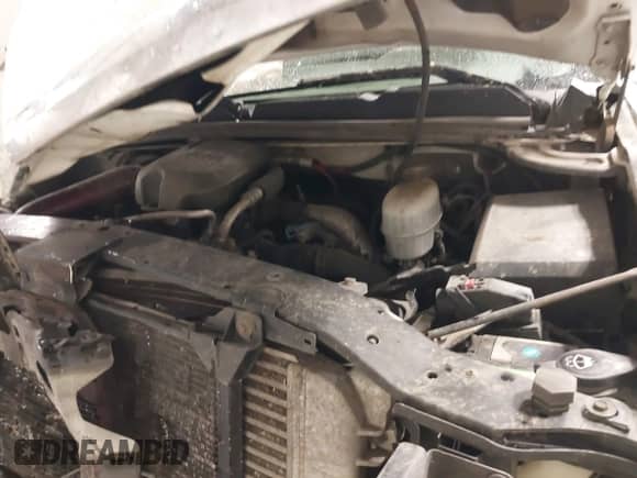 2007 Chevrolet Silverado 2500HD 1LT z VIN 1GCHK23647F512117, wystawiony jako IAAI lot #41359591 z przebiegiem 289 455 mil mil oraz . Historia ofert i sprzedaży dostępna na DreamBid. Obrazek 10.