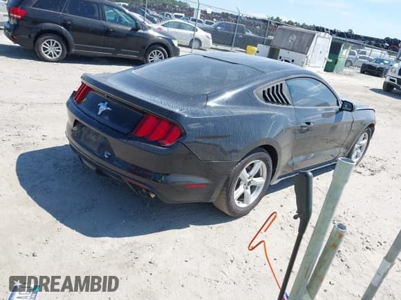 ✅ 2016 Ford Mustang V6 • VIN: 1FA6P8AM9G5265654 • Lot: 43205568. Wystawiony na IAAI z przebiegiem 142 197 mil. Bezpłatny archiwum sprzedaży aukcyjnych z USA i szczegółowy raport historii pojazdu na DreamBid. Zdjęcie 4.