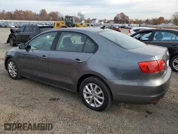 ✅ 2011 Volkswagen Jetta SE • VIN: 3VWDZ7AJ1BM336938 • Lot: 91789585. Wystawiony na Copart z przebiegiem 199 750 mil. Bezpłatny archiwum sprzedaży aukcyjnych z USA i szczegółowy raport historii pojazdu na DreamBid. Zdjęcie 2.