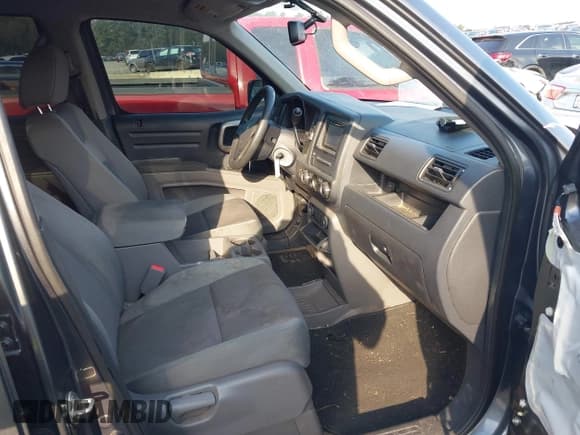 ✅ 2013 Honda Ridgeline RTS • VIN: 5FPYK1F41DB005588 • Лот: 43369150. Опубликован ранее на IAAI с пробегом 220 386 миль. Бесплатный доступ к архиву аукционных продаж из США и подробный отчёт об истории автомобиля на DreamBid. Изображение 5.