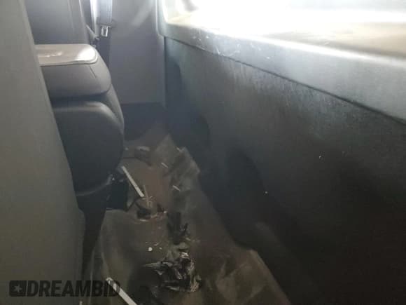 ✅ 2024 Chevrolet Silverado 2500HD Work Truck • VIN: 1GC0WLE76RF366335 • Лот: 92119615. Опубликован ранее на Copart с пробегом 9 370 миль. Бесплатный доступ к архиву аукционных продаж из США и подробный отчёт об истории автомобиля на DreamBid. Изображение 10.