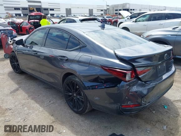 ✅ 2023 Lexus ES 300h • VIN: 58ADA1C17PU027891 • Lot: 43043227. Listed on IAAI with 44,390 mi. Free auction sales archive from the USA and detailed vehicle history report at DreamBid. Image 3.