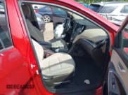 ✅ 2018 Hyundai Santa Fe 2.4L • VIN: 5XYZUDLB9JG509774 • Лот: 43225565. Опубликован ранее на IAAI с пробегом Не указан. Бесплатный доступ к архиву аукционных продаж из США и подробный отчёт об истории автомобиля на DreamBid. Изображение 5.