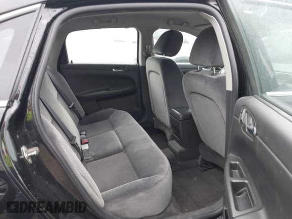 ✅ 2016 Chevrolet Impala LT • VIN: 2G1WB5E36G1139643 • Лот: 43606225. Опубликован ранее на IAAI с пробегом 144 627 миль. Бесплатный доступ к архиву аукционных продаж из США и подробный отчёт об истории автомобиля на DreamBid. Изображение 8.