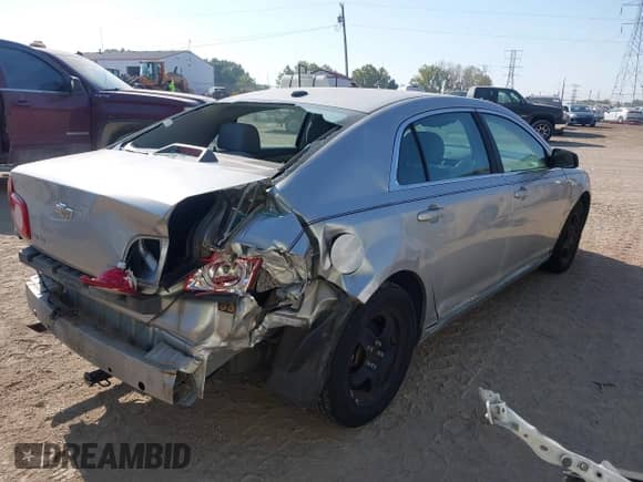 2008 Chevrolet Malibu 1LS with VIN 1G1ZG57B88F188419, listed as a IAAI auction lot 43259516 with 143,826 mi miles and . Bid and sale history available at DreamBid. Image 4.