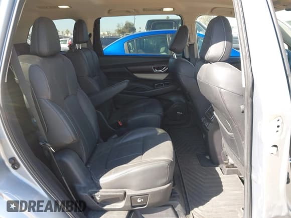 ✅ 2021 Subaru Ascent Touring • VIN: 4S4WMARD7M3455549 • Lot: 43497006. Wystawiony na IAAI z przebiegiem 39 043 mil. Bezpłatny archiwum sprzedaży aukcyjnych z USA i szczegółowy raport historii pojazdu na DreamBid. Zdjęcie 8.