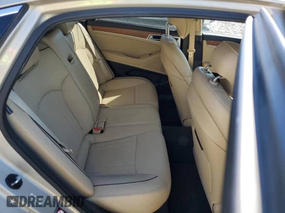 2015 Hyundai Genesis 5.0L с VIN KMHGN4JFXFU034664, выставлен на аукционе Copart как лот 61185304 с пробегом 70 988 миль миль и Списание • Salvage title. История ставок и продаж доступна на DreamBid. Изображение 10.