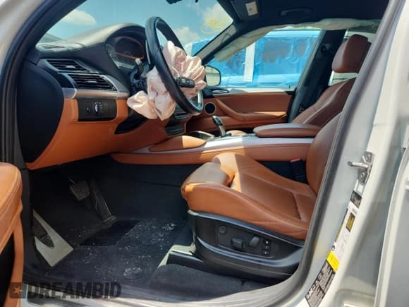 ✅ 2012 BMW X5 M • VIN: 5YMGY0C59CLK27809 • Lot: 60211705. Wystawiony na Copart z przebiegiem Nie podano. Bezpłatny archiwum sprzedaży aukcyjnych z USA i szczegółowy raport historii pojazdu na DreamBid. Zdjęcie 7.