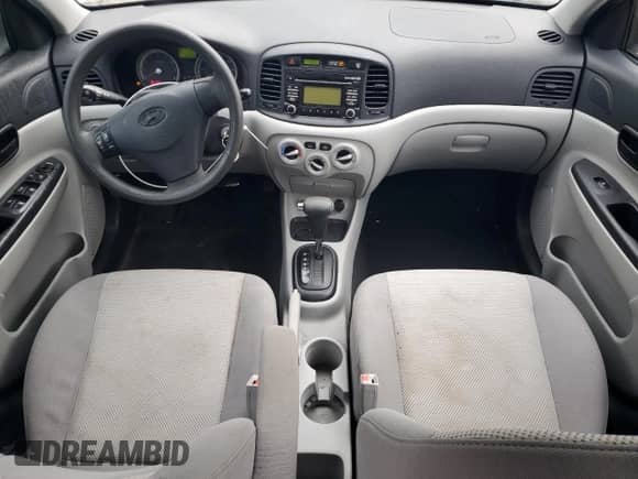 2009 Hyundai Accent Auto GLS z VIN KMHCN46C29U348942, wystawiony jako Copart lot #80129844 z przebiegiem 98 868 mil mil oraz Szkoda całkowita • Salvage title. Historia ofert i sprzedaży dostępna na DreamBid. Obrazek 8.