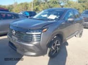 ✅ 2025 Nissan Kicks SV • VIN: 3N8AP6CA4SL393888 • Lot: 43588299. Listed on IAAI with 12,742 mi. Free auction sales archive from the USA and detailed vehicle history report at DreamBid. Image 2.