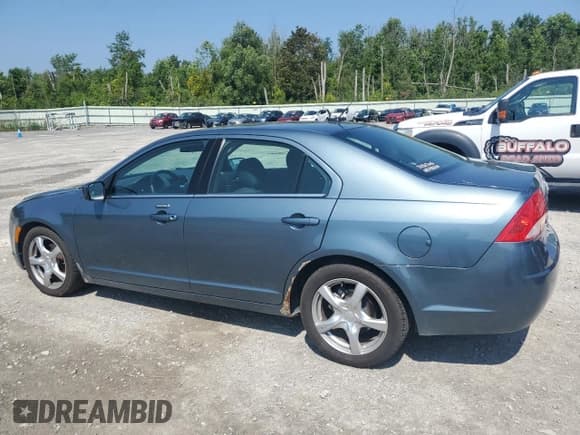 ✅ 2011 Mercury Milan • VIN: 3MEHM0HA0BR602483 • Lot: 68905155. Wystawiony na Copart z przebiegiem 102 794 mil. Bezpłatny archiwum sprzedaży aukcyjnych z USA i szczegółowy raport historii pojazdu na DreamBid. Zdjęcie 2.