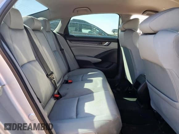 ✅ 2020 Honda Accord LX • VIN: 1HGCV1F19LA085876 • Lot: 91106105. Listed on Copart with 83,300 mi. Free auction sales archive from the USA and detailed vehicle history report at DreamBid. Image 10.