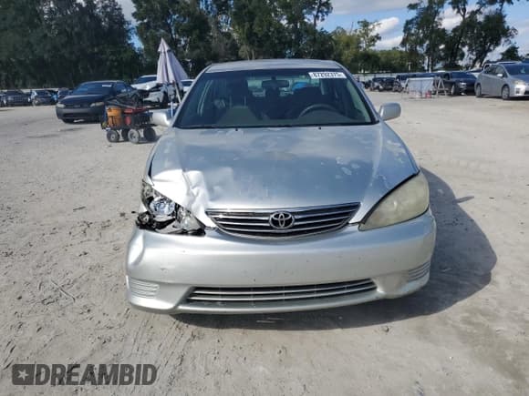 ✅ 2005 Toyota Camry LE • VIN: 4T1BF32K35U105246 • Lot: 87292375. Listed on Copart with 264,931 mi. Free auction sales archive from the USA and detailed vehicle history report at DreamBid. Image 5.
